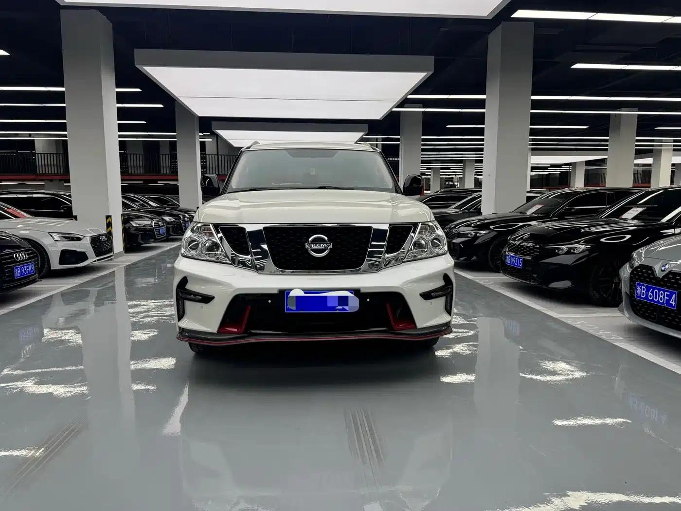 Nissan Patrol 2018 4.0L Leader Edition — миниатюра 2