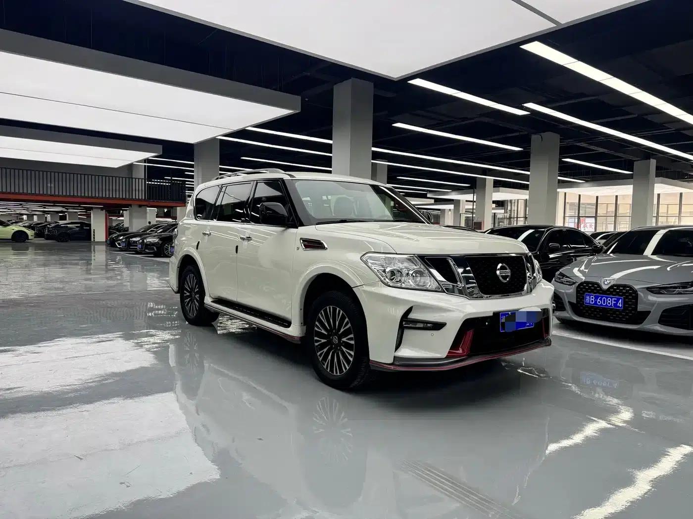 Nissan Patrol 2018 4.0L Leader Edition — миниатюра 3
