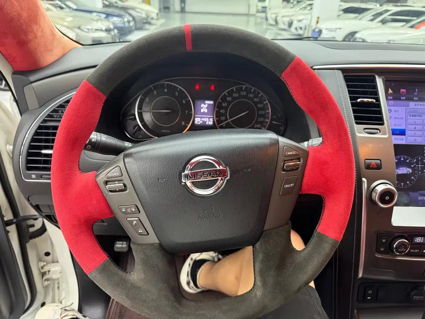 Nissan Patrol 2018 4.0L Leader Edition — миниатюра 5