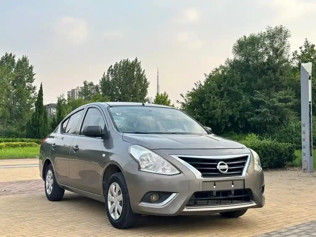 Nissan Sunny 2015 1.5XE Manual Comfort Edition — миниатюра 3