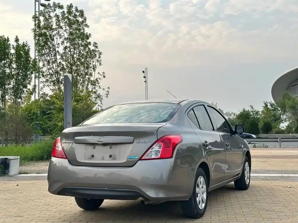 Nissan Sunny 2015 1.5XE Manual Comfort Edition — миниатюра 4