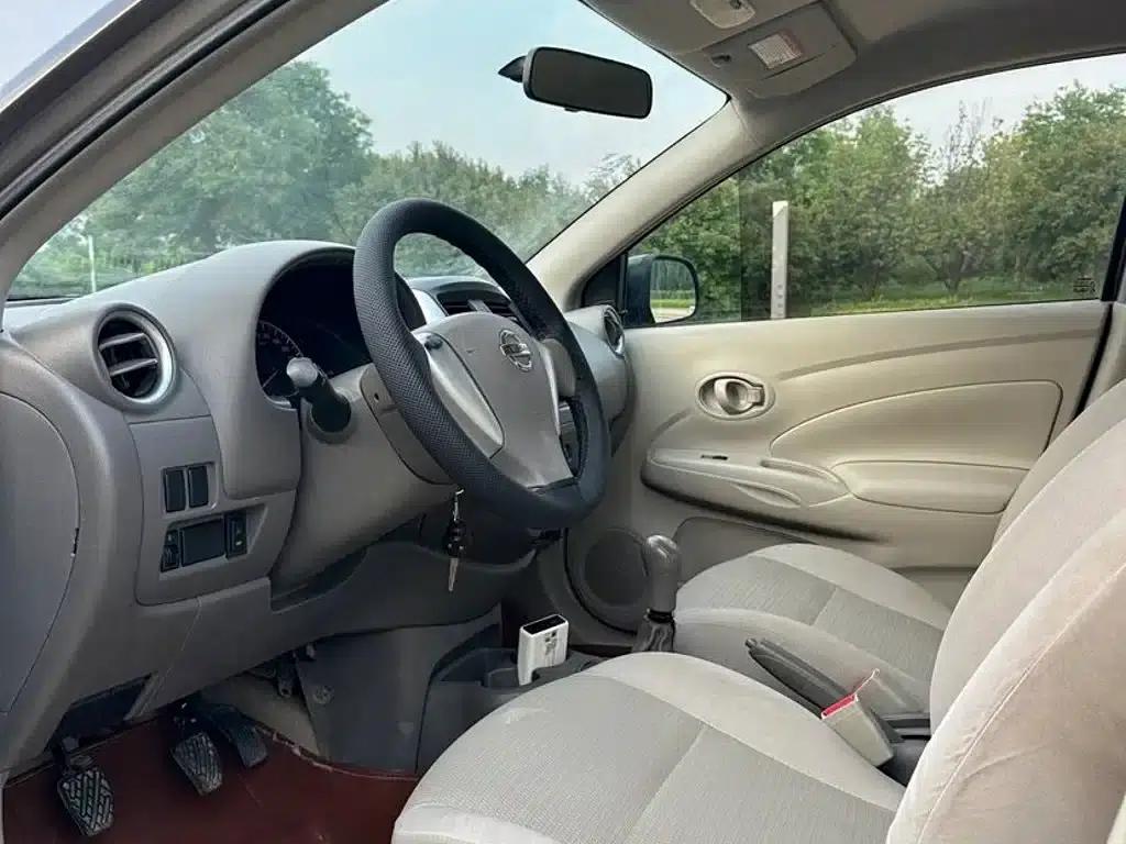 Nissan Sunny 2015 1.5XE Manual Comfort Edition — миниатюра 8