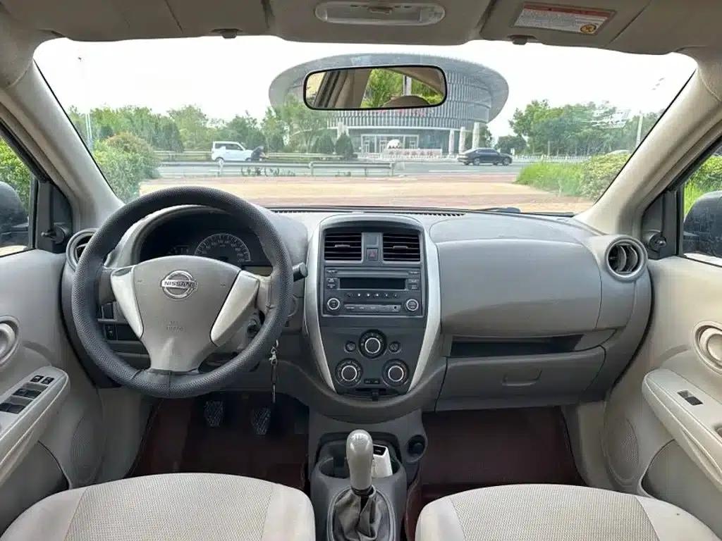 Nissan Sunny 2015 1.5XE Manual Comfort Edition — миниатюра 9