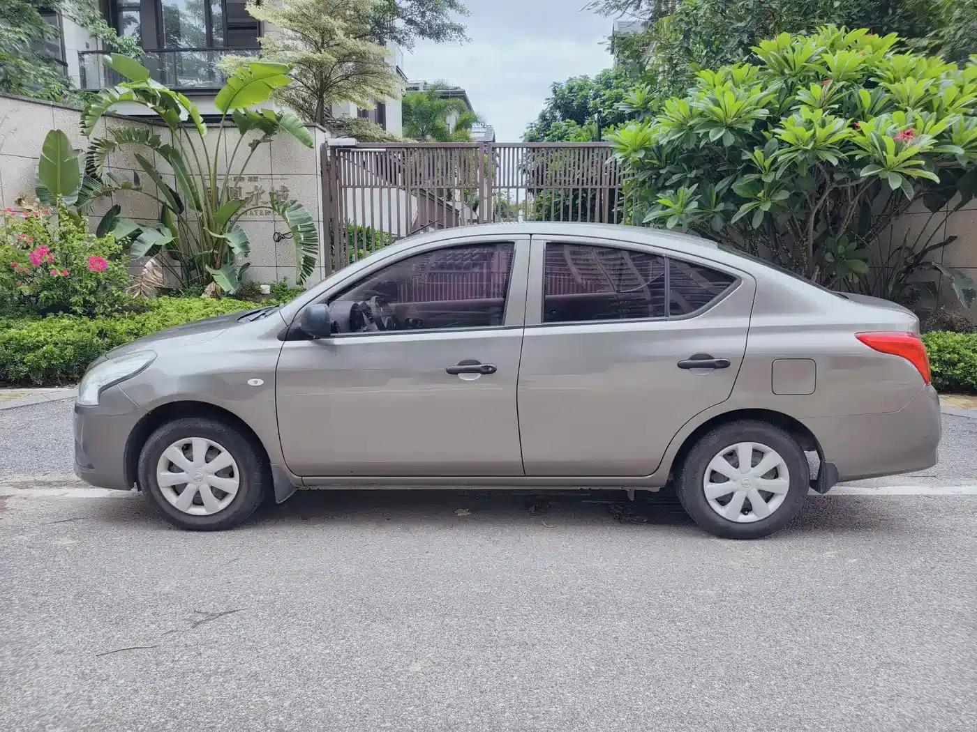 Nissan Sunny 2015 1.5XE CVT Comfort Edition — миниатюра 4