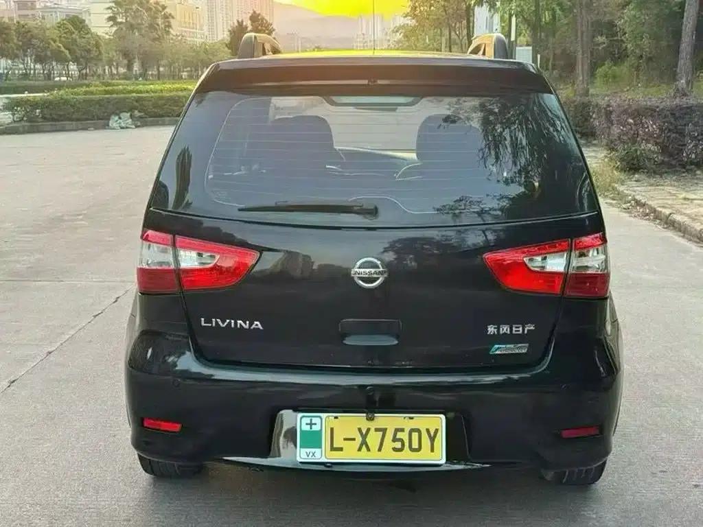Nissan Livina 2013 1.6XL CVT Luxury Edition — миниатюра 8