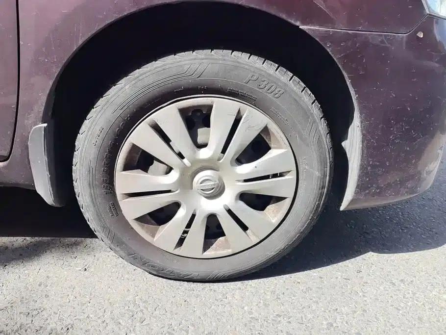 Nissan Livina 2013 1.6XE Manual Comfort Edition — миниатюра 6