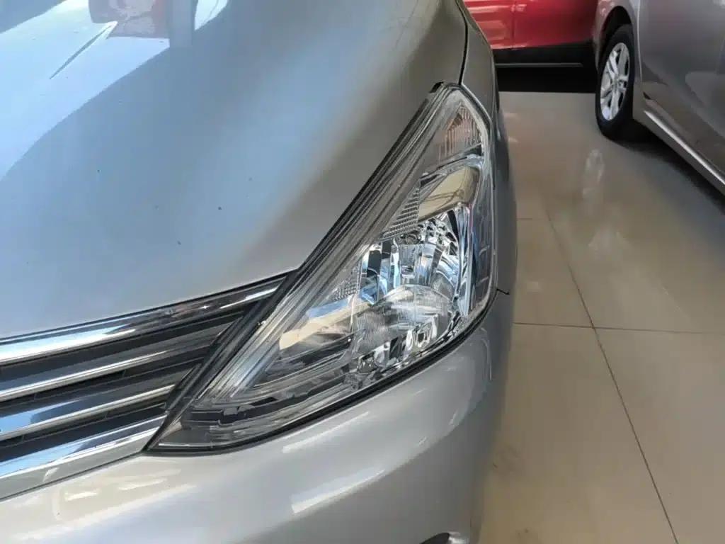 Nissan Livina 2015 1.6XE CVT Comfort Edition — миниатюра 24