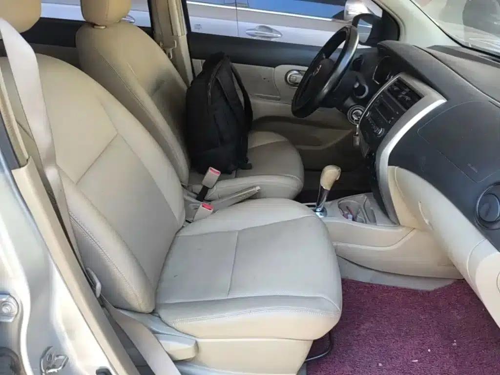 Nissan Livina 2015 1.6XE CVT Comfort Edition — миниатюра 25