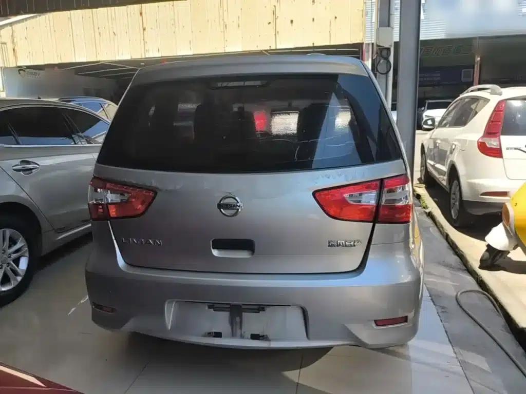 Nissan Livina 2015 1.6XE CVT Comfort Edition — миниатюра 6