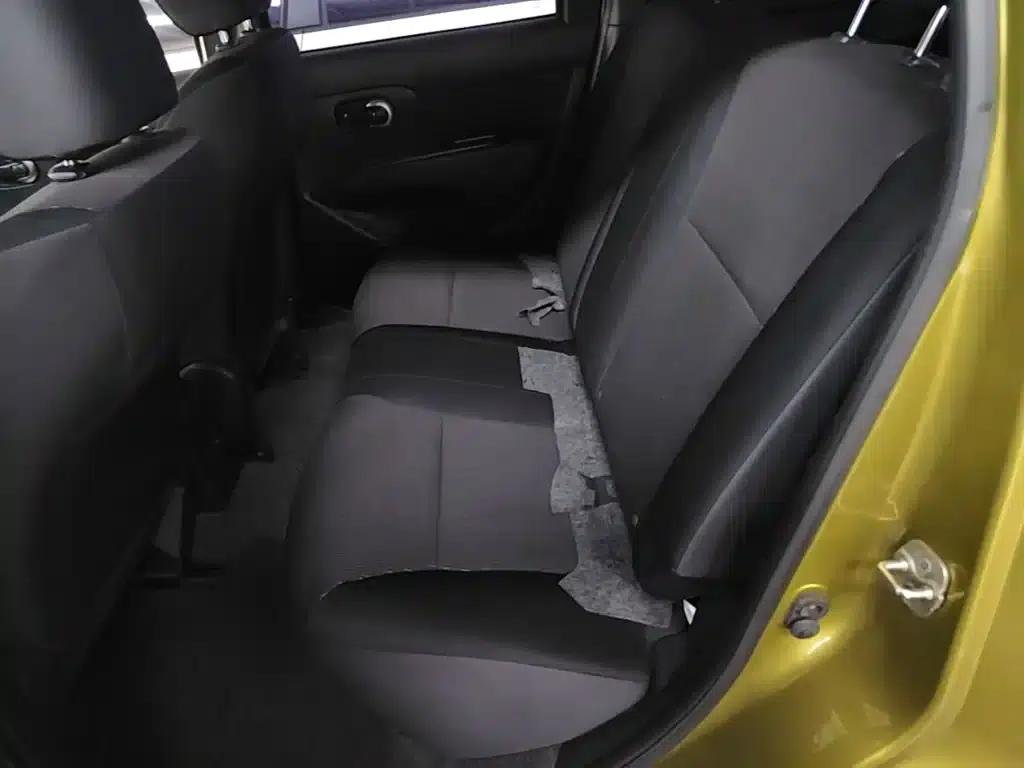 Nissan Livina 2013 Model 1.6XV CVT Deluxe Edition — миниатюра 24