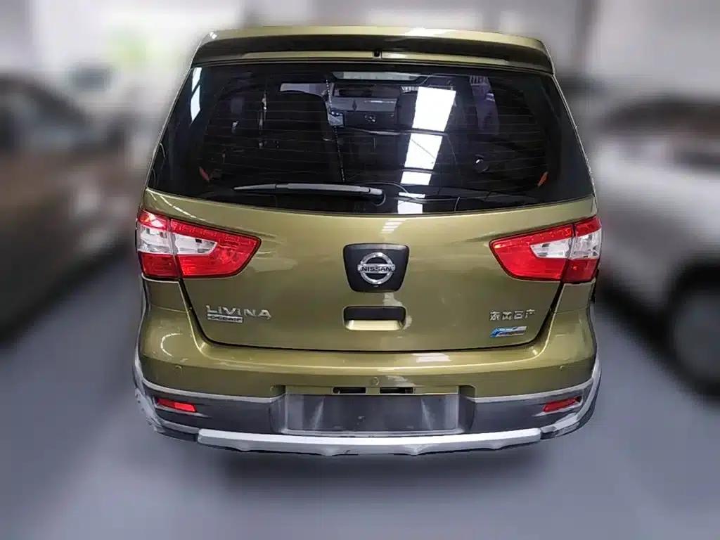 Nissan Livina 2013 Model 1.6XV CVT Deluxe Edition — миниатюра 10