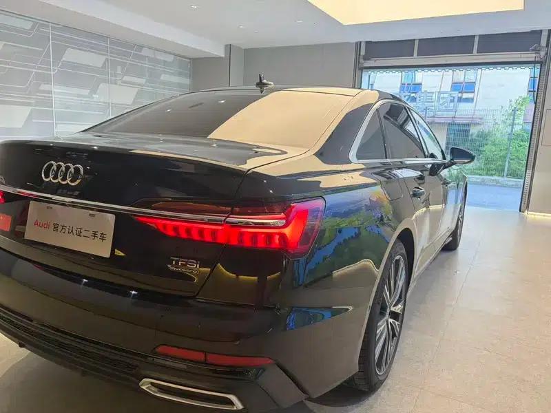 Audi A6L 2021 55 TFSI quattro Premium Dynamic Edition — миниатюра 4