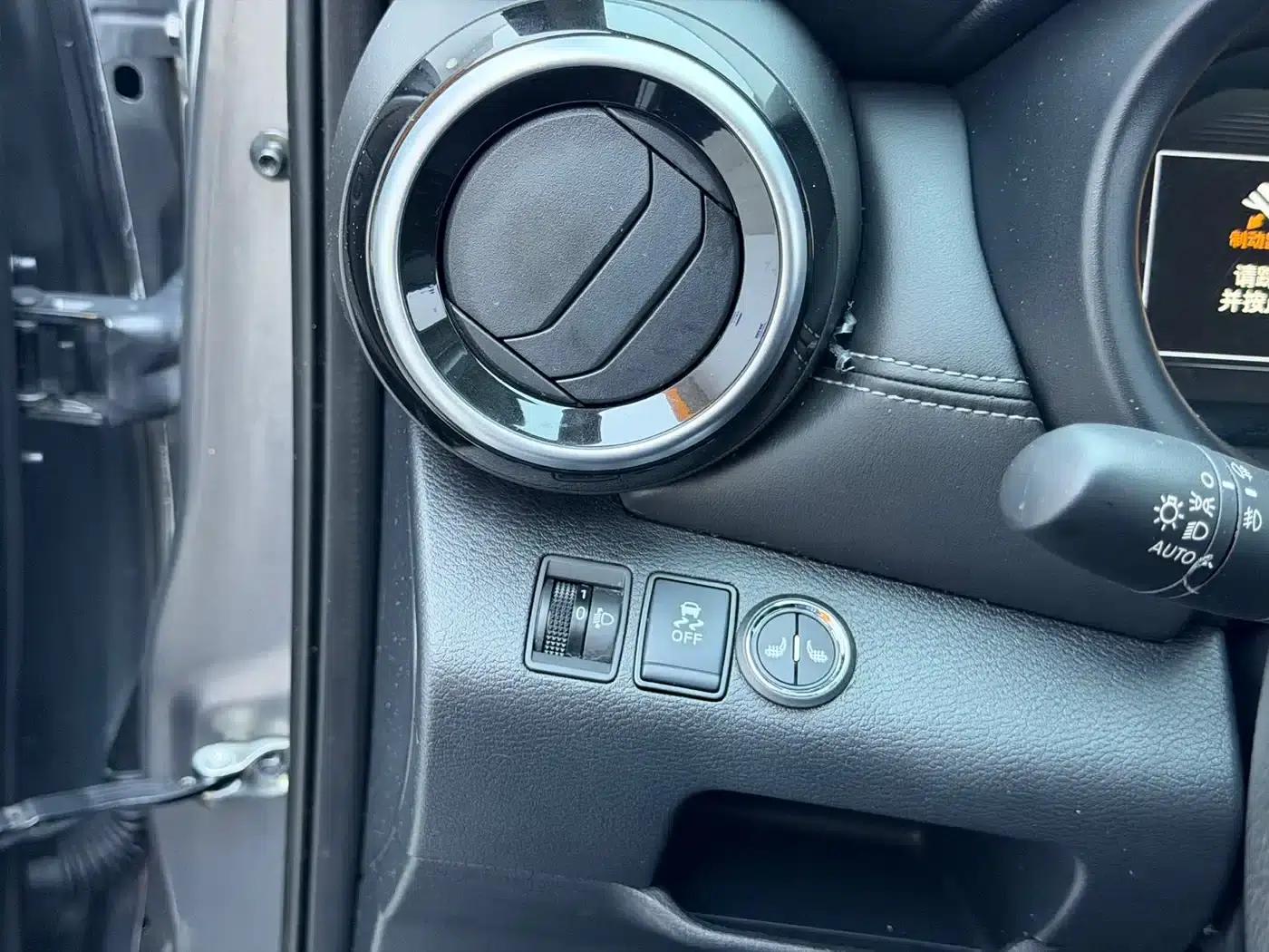 Nissan Kicks 2023 Sporty Edition 1.5L: Unleashing Power and Luxury — миниатюра 6