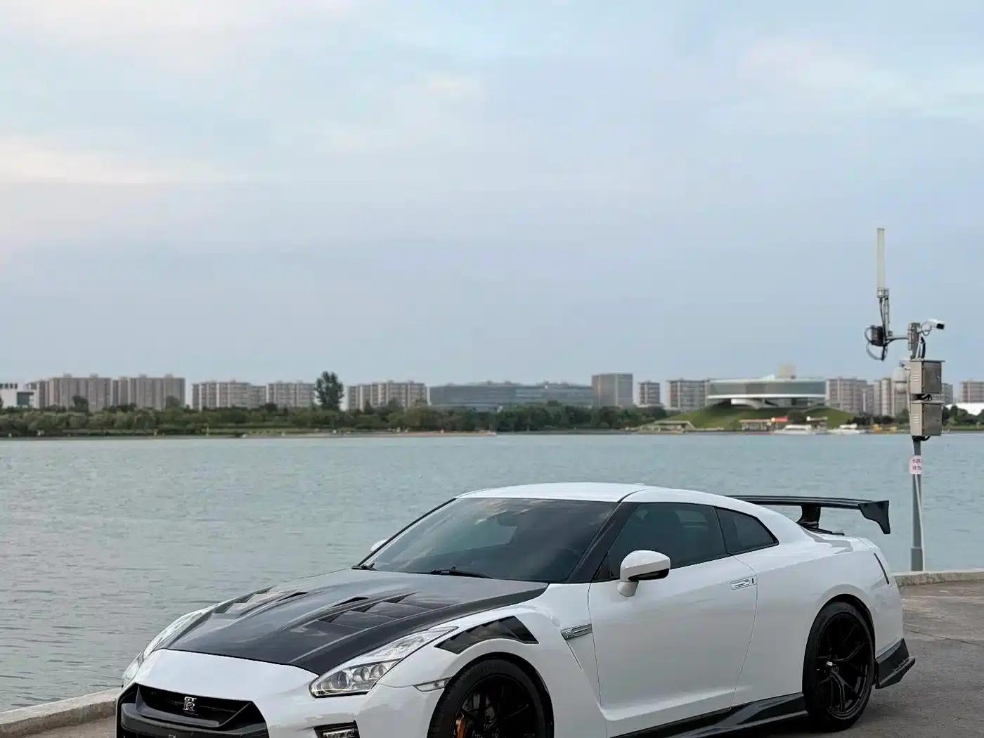 2012 Nissan GT-R 3.8T Premium Edition — миниатюра 4