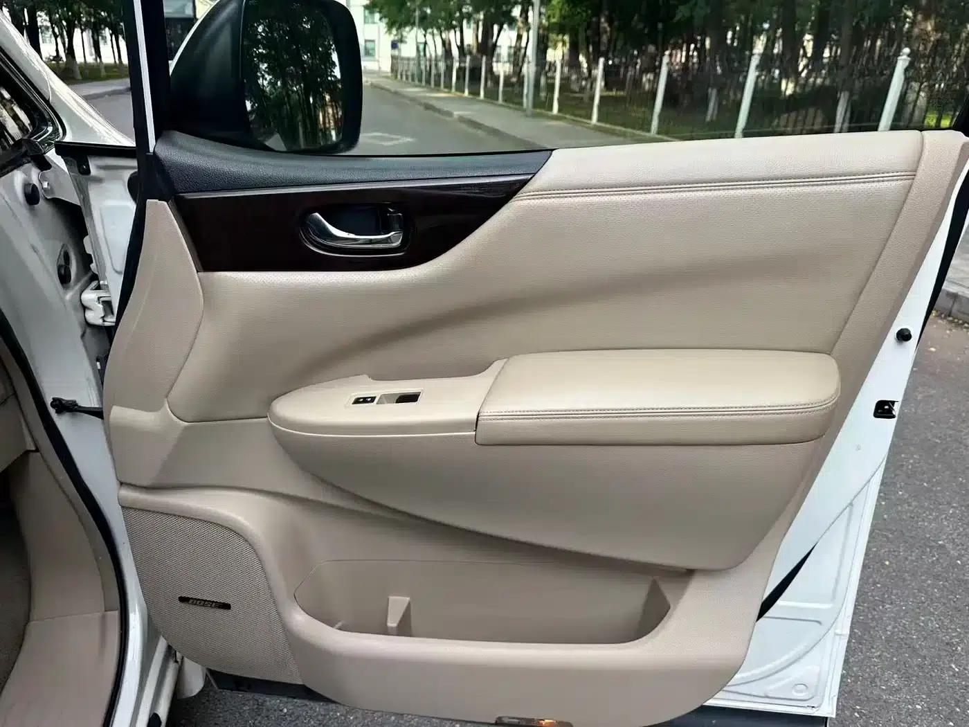 Quest 2015 3.5L SL — миниатюра 22