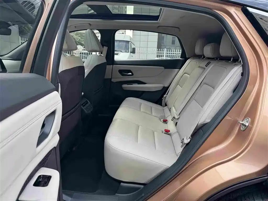 ARIYA 2022 Two-Wheel Drive Long Range Top-of-the-Line Edition — миниатюра 10