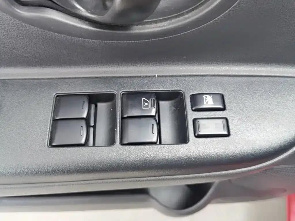 March 2010 1.5L Automatic Smart Edition — миниатюра 9