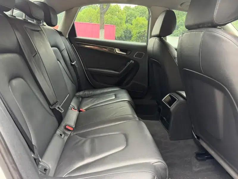 Audi A4L 2015 35 TFSI Automatic Comfort — миниатюра 22