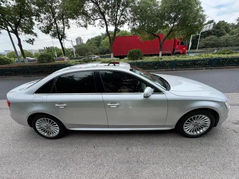 Audi A4L 2015 35 TFSI Automatic Comfort — миниатюра 8