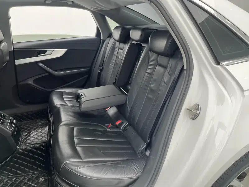 Audi A4L 2018 30th Anniversary Edition 45 TFSI quattro Individual Sport Edition — миниатюра 23