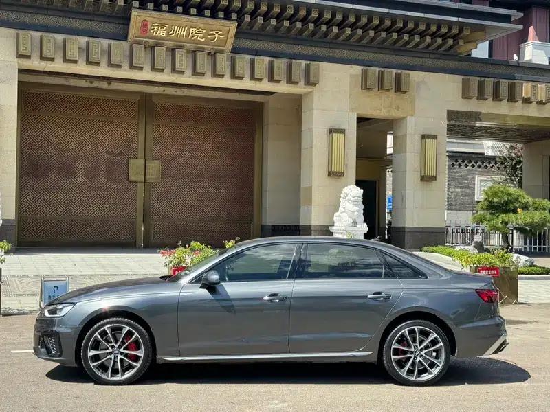 Audi A4L 2020 40 TFSI Fashion Dynamic Edition — миниатюра 4
