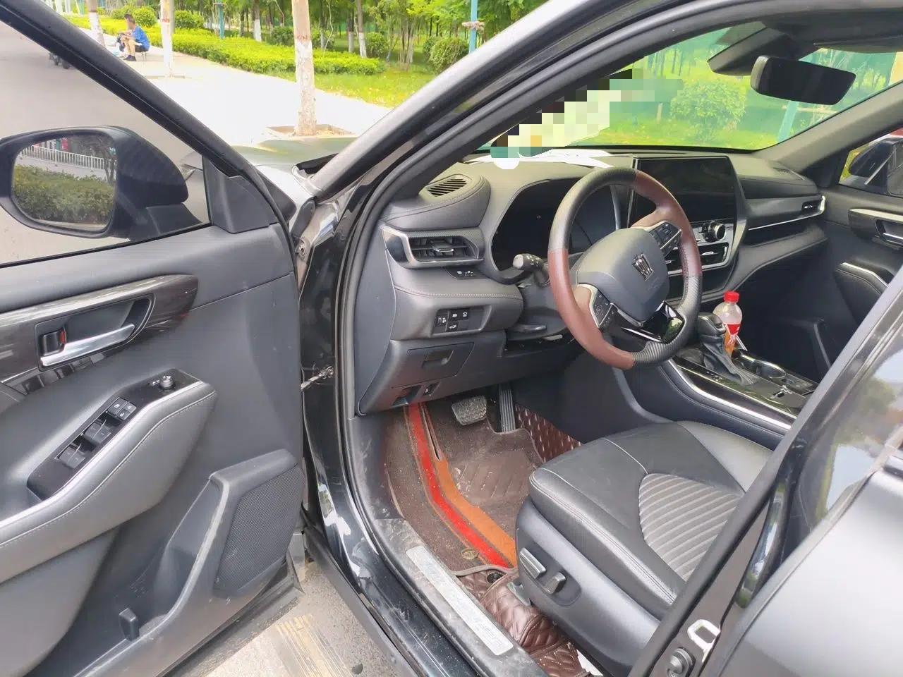 Toyota Crown Kluger 2021 2.5L HEV Four-Wheel Drive Premium Edition — миниатюра 16