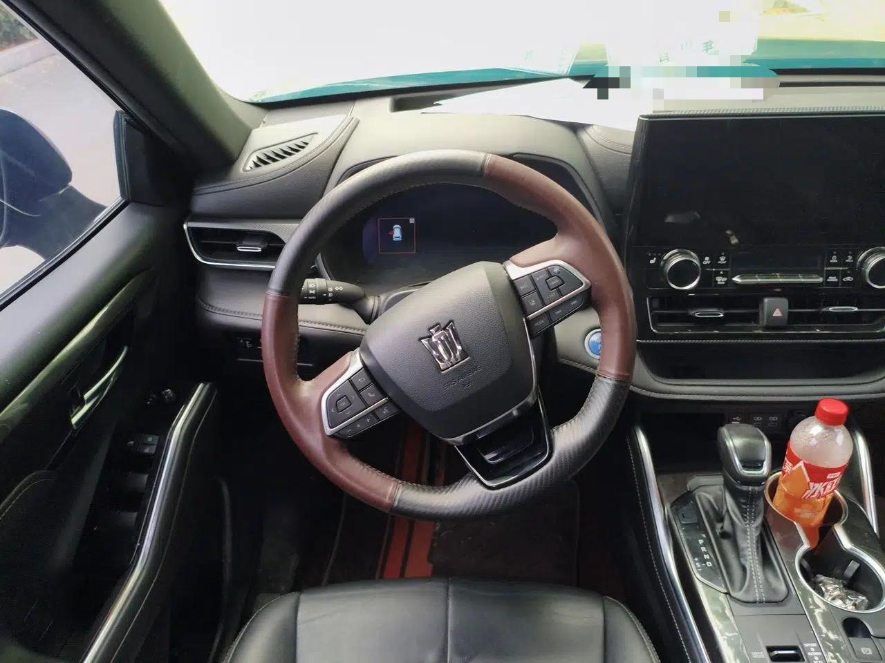 Toyota Crown Kluger 2021 2.5L HEV Four-Wheel Drive Premium Edition — миниатюра 10