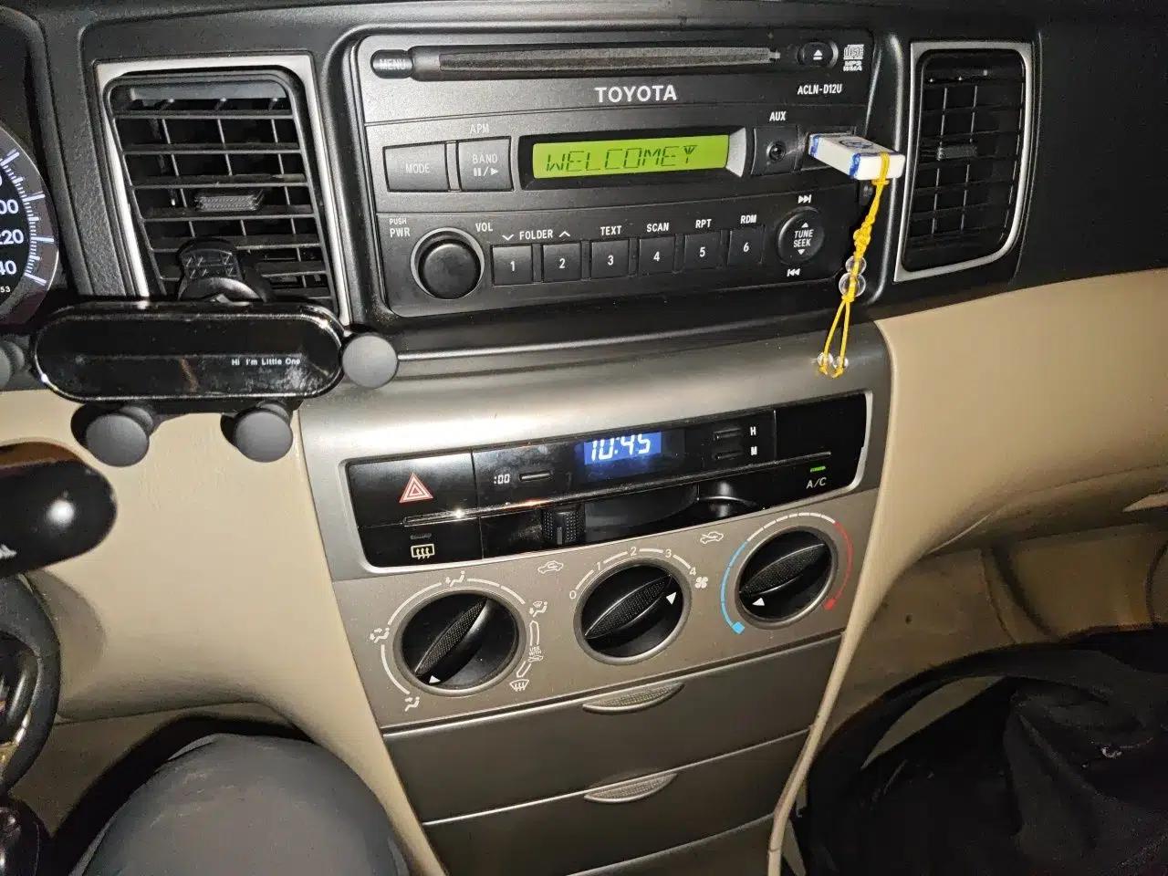 Toyota Corolla EX 2013 1.6L Manual Excellence Edition — миниатюра 13