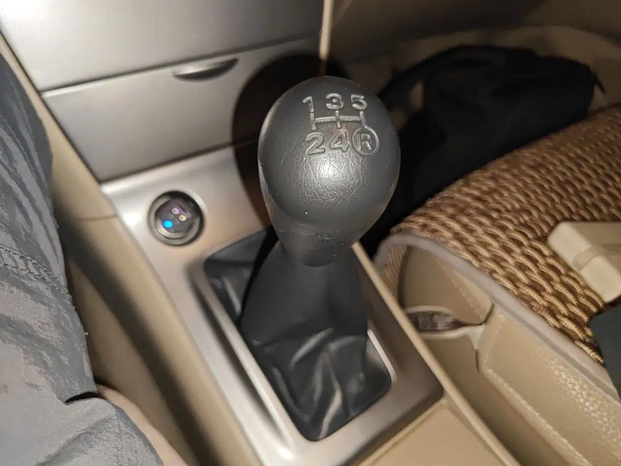 Toyota Corolla EX 2013 1.6L Manual Excellence Edition — миниатюра 14