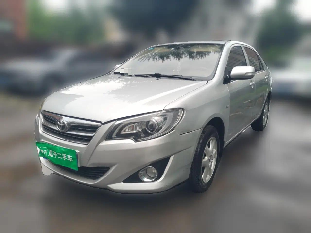 Toyota Corolla EX 2013 1.6L Automatic Excellence Edition — миниатюра 1