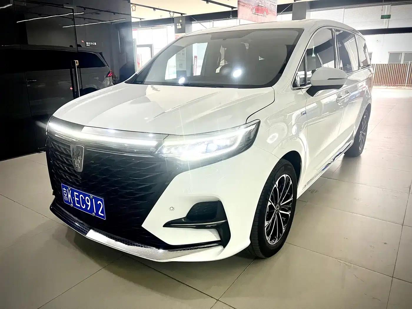 Roewe iMAX8 2021 400TGI Supreme Series Land Cruiser Edition — миниатюра 1