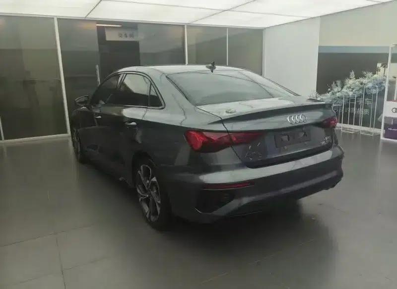 2022 Audi A3 A3L Limousine 35 TFSI Luxury Sport — миниатюра 3