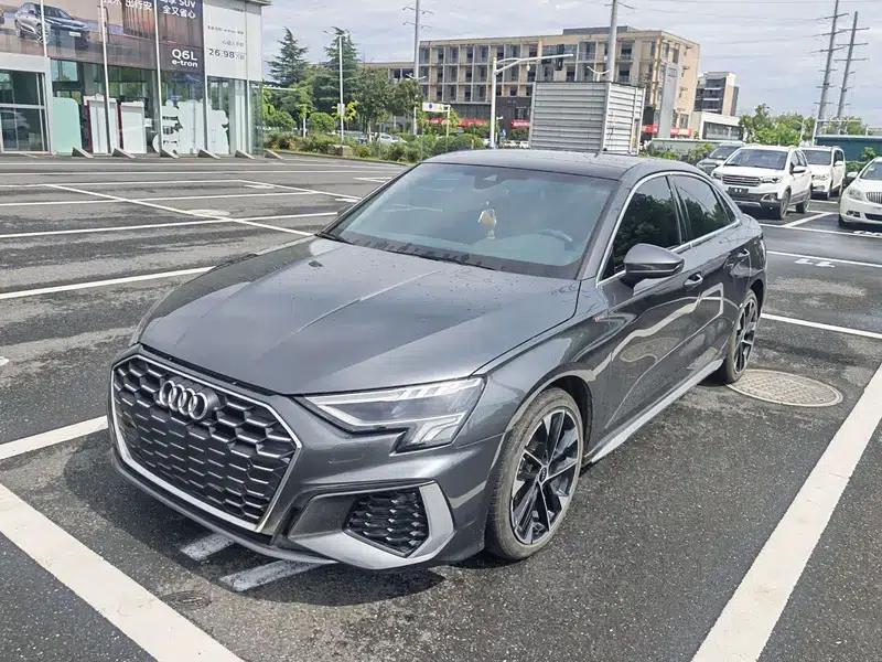 Audi A3 2023 Facelift A3L Limousine 35 TFSI Sporty Edition — миниатюра 1