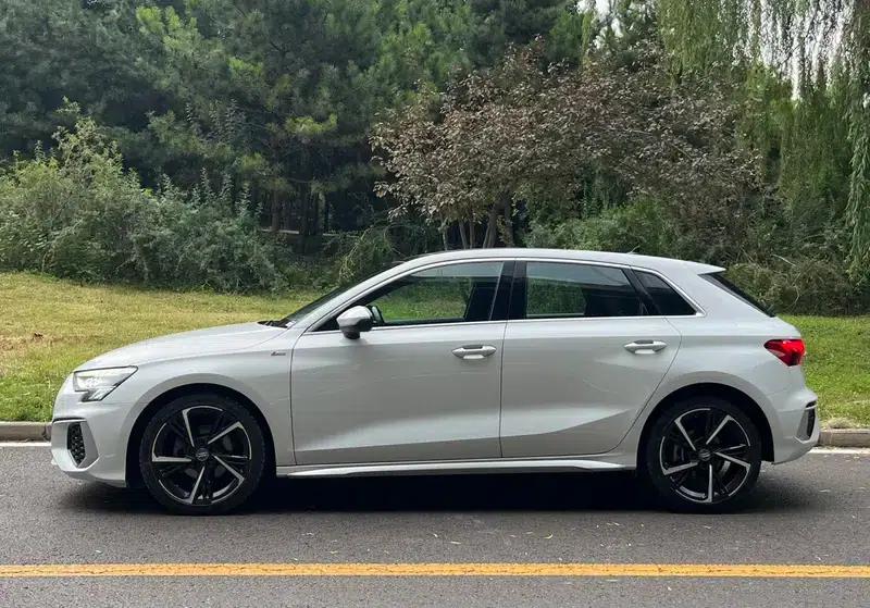 Audi A3 2022 Sportback 35 TFSI Fashion Sport — миниатюра 3
