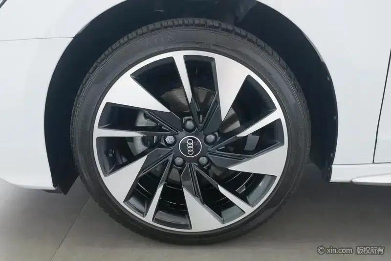 2024 Audi A3 A3L Limousine 35 TFSI Fashion Sport — миниатюра 11