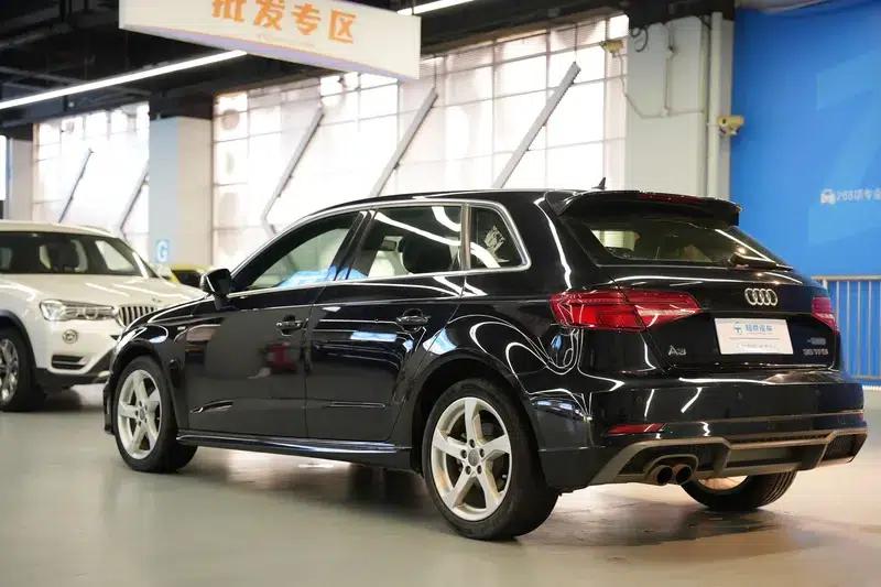 Audi A3 2018 30th Anniversary Edition Sportback 35 TFSI Fashion Model — миниатюра 4