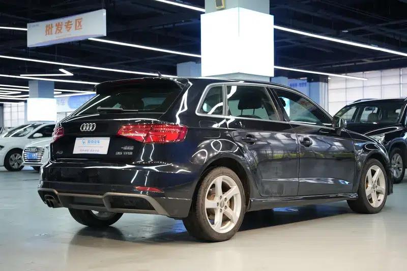 Audi A3 2018 30th Anniversary Edition Sportback 35 TFSI Fashion Model — миниатюра 6
