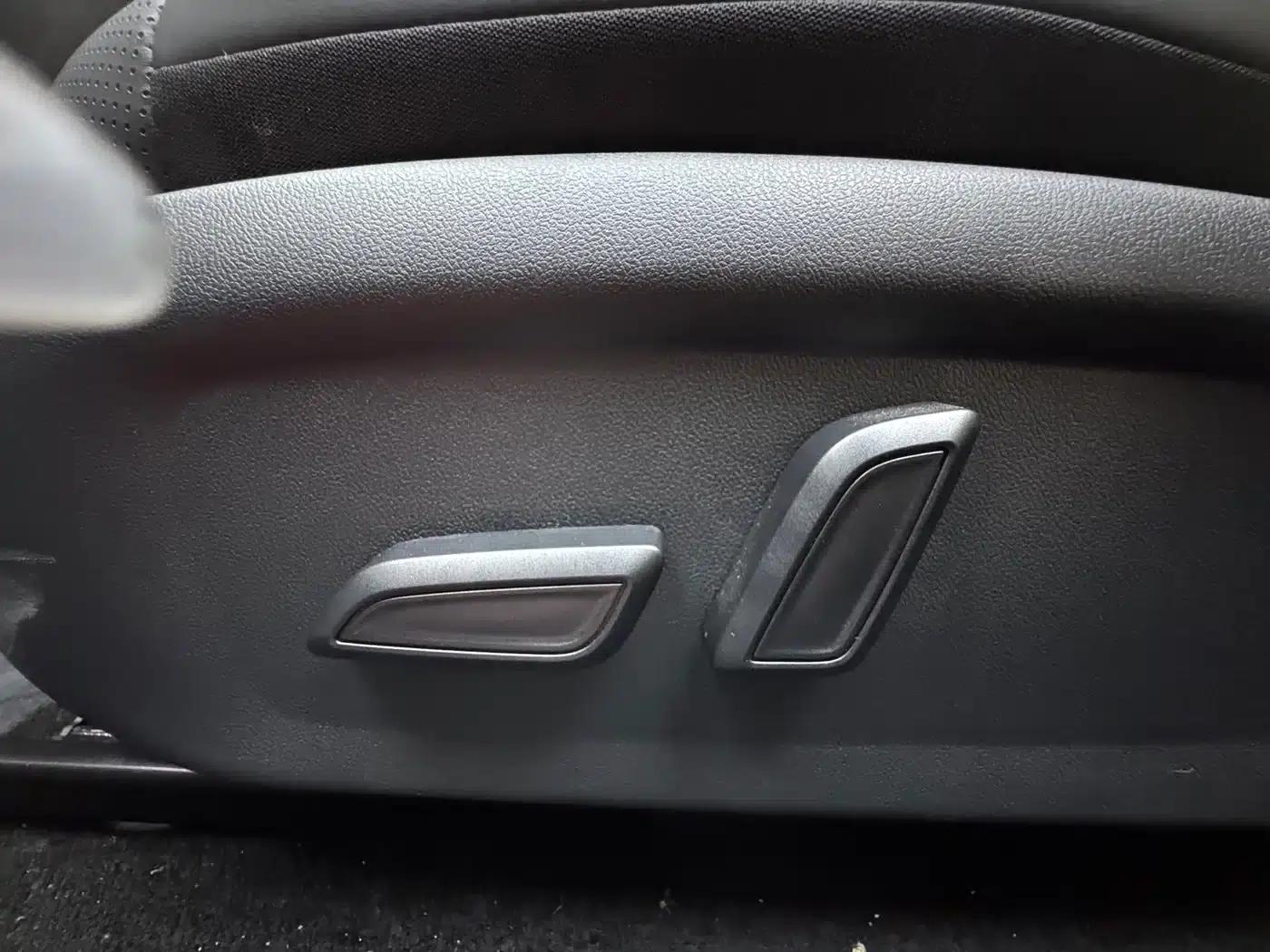 Roewe D7 2023 DMH 125km Super Edition — миниатюра 17