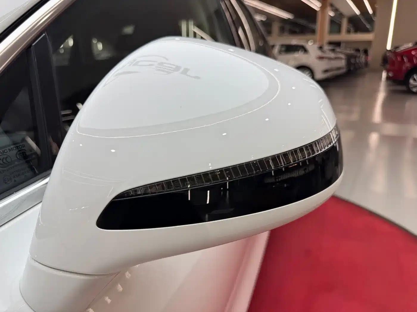 Roewe D7 2023 DMH 125km Super Edition — миниатюра 33