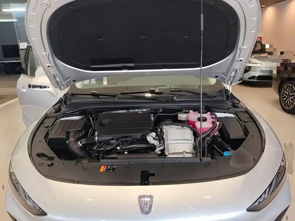 Roewe D7 2025 DMH 125km World Champion Edition — миниатюра 20