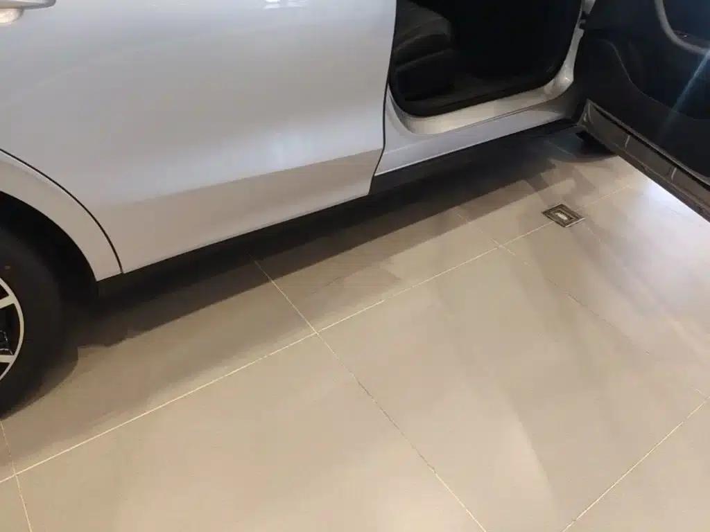 Roewe D7 2025 DMH 125km World Champion Edition — миниатюра 21