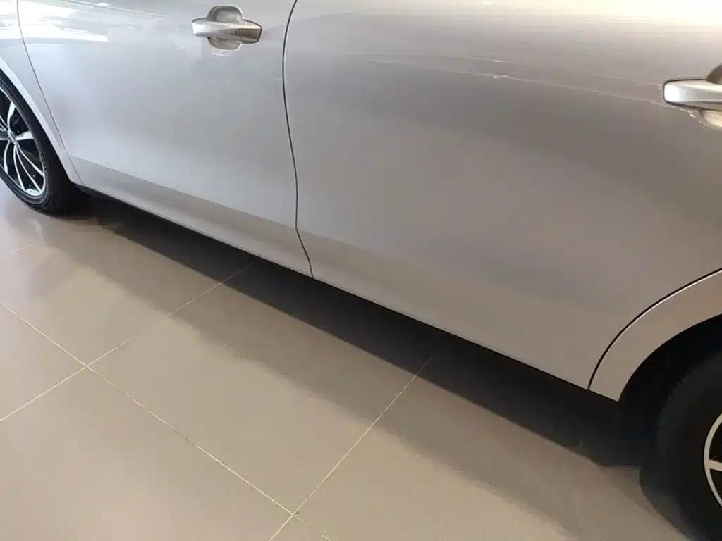 Roewe D7 2025 DMH 125km World Champion Edition — миниатюра 22