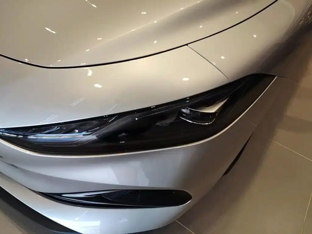 Roewe D7 2025 DMH 125km World Champion Edition — миниатюра 24