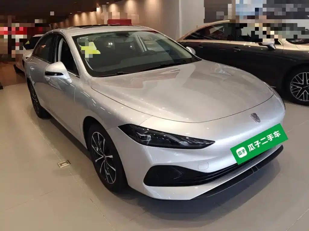 Roewe D7 2025 DMH 125km World Champion Edition — миниатюра 4