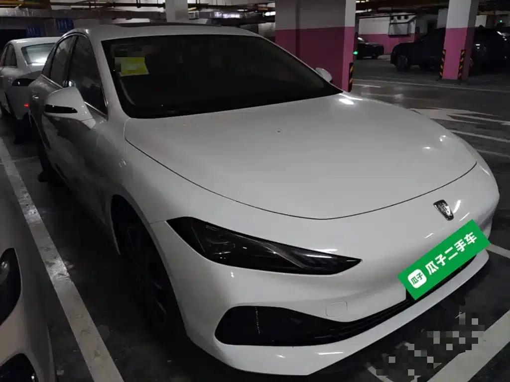 Roewe D7 2025 DMH 125km World Champion Edition — миниатюра 4