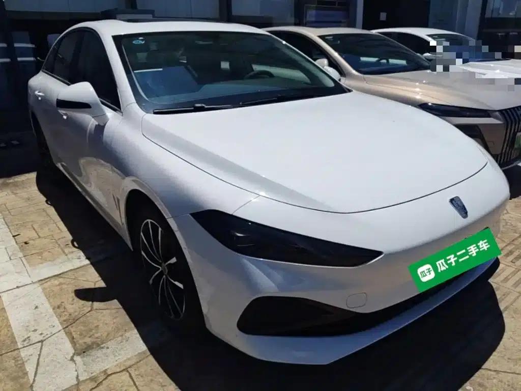 Roewe D7 2025 DMH 125km World Champion Excellence Edition — миниатюра 4