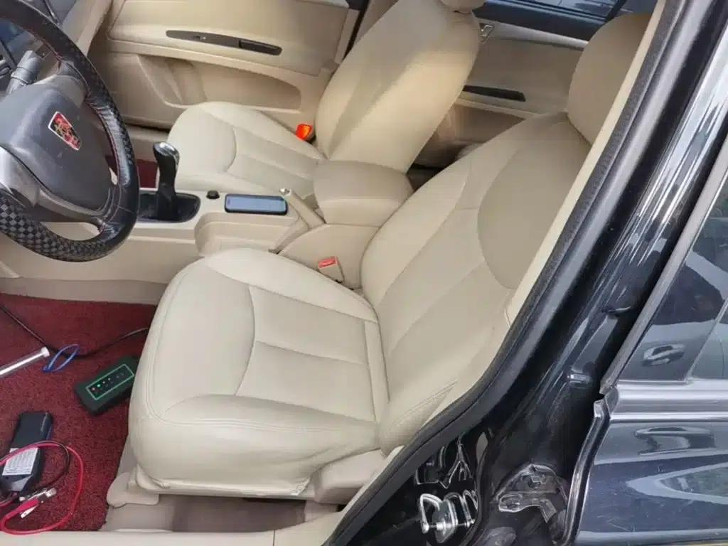 Roewe 350 2015 1.5L Manual Deluxe Sunroof Edition — миниатюра 15