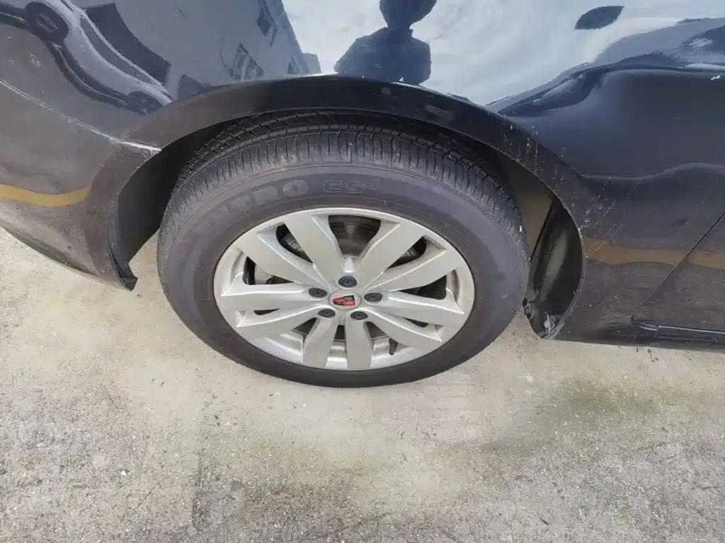 Roewe 350 2015 1.5L Manual Deluxe Sunroof Edition — миниатюра 23