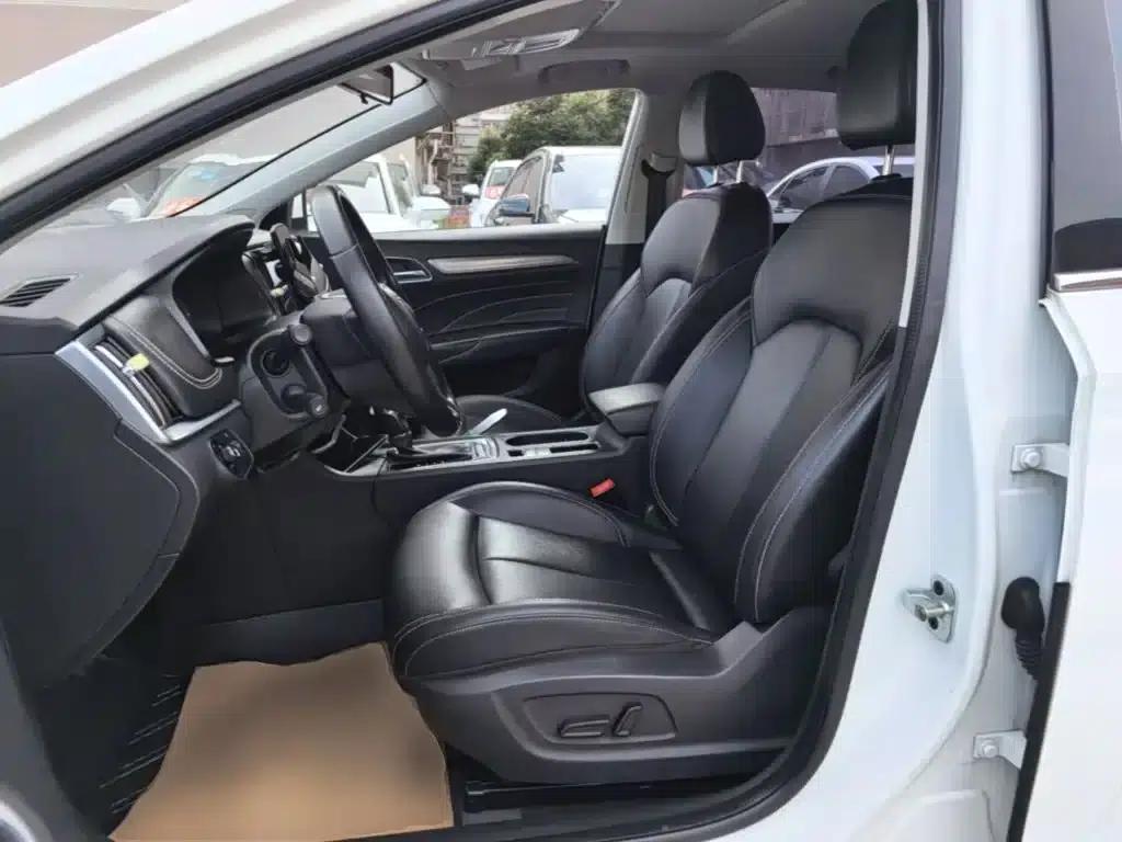 Roewe i6 Classic 2018 20T Automatic Internet Smart Edition — миниатюра 15