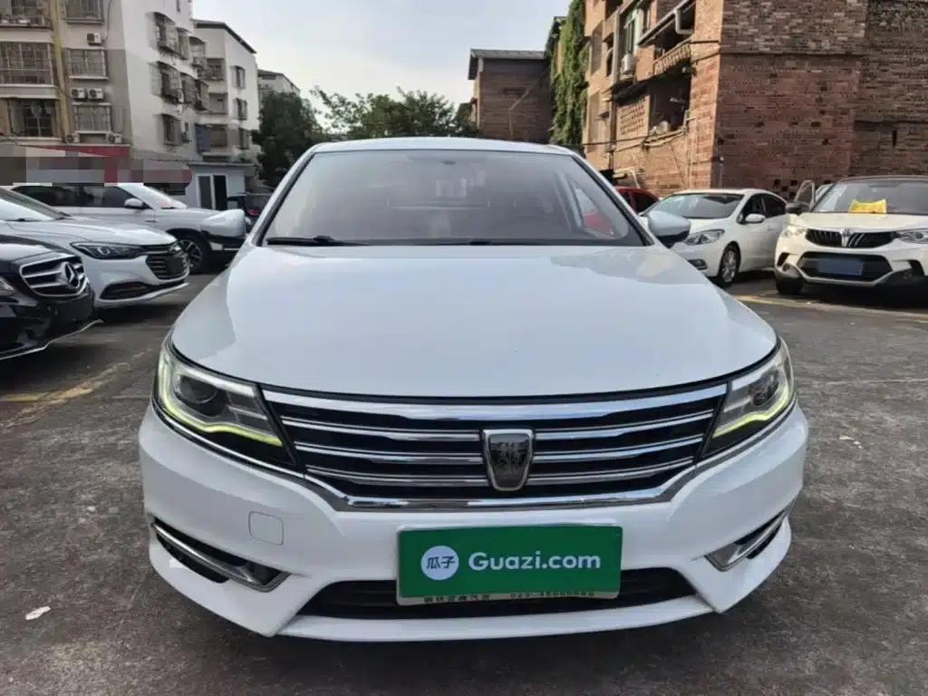 Roewe i6 Classic 2018 20T Automatic Internet Smart Edition — миниатюра 3